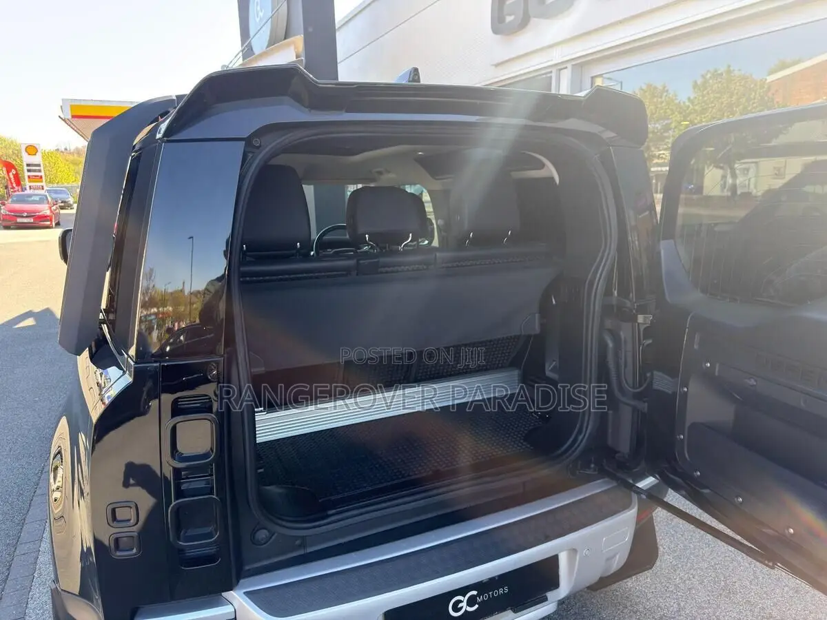 Land Rover Defender X-Dynamic HSE 2021 Black