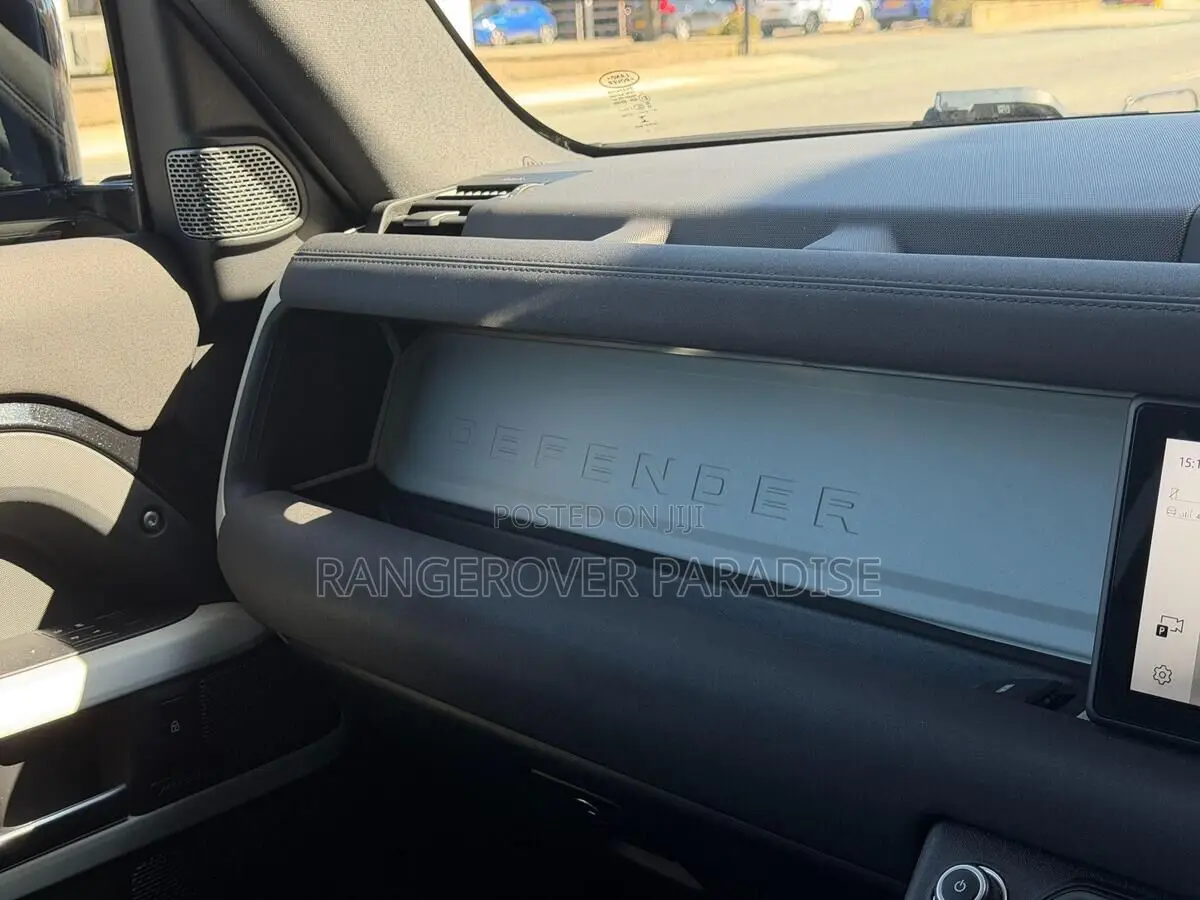 Land Rover Defender X-Dynamic HSE 2021 Black