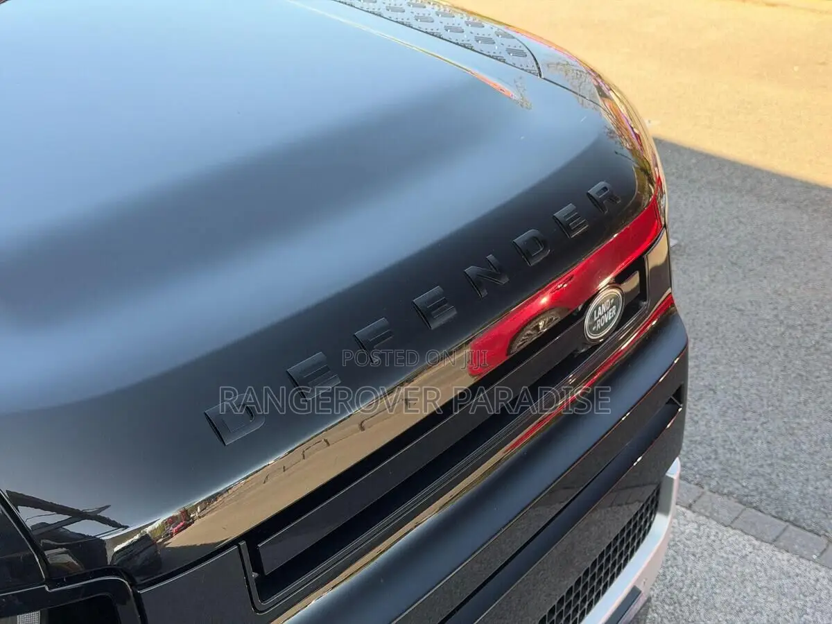 Land Rover Defender X-Dynamic HSE 2021 Black