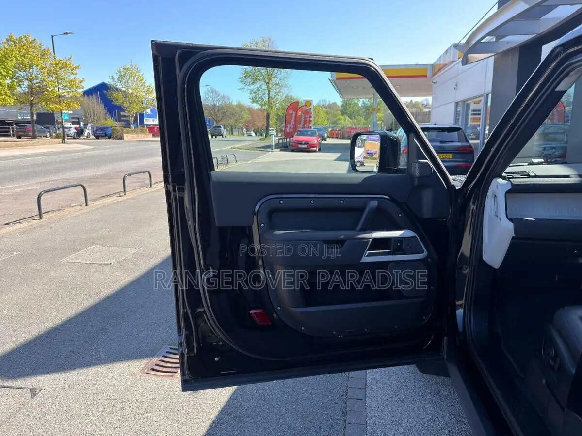 Land Rover Defender X-Dynamic HSE 2021 Black