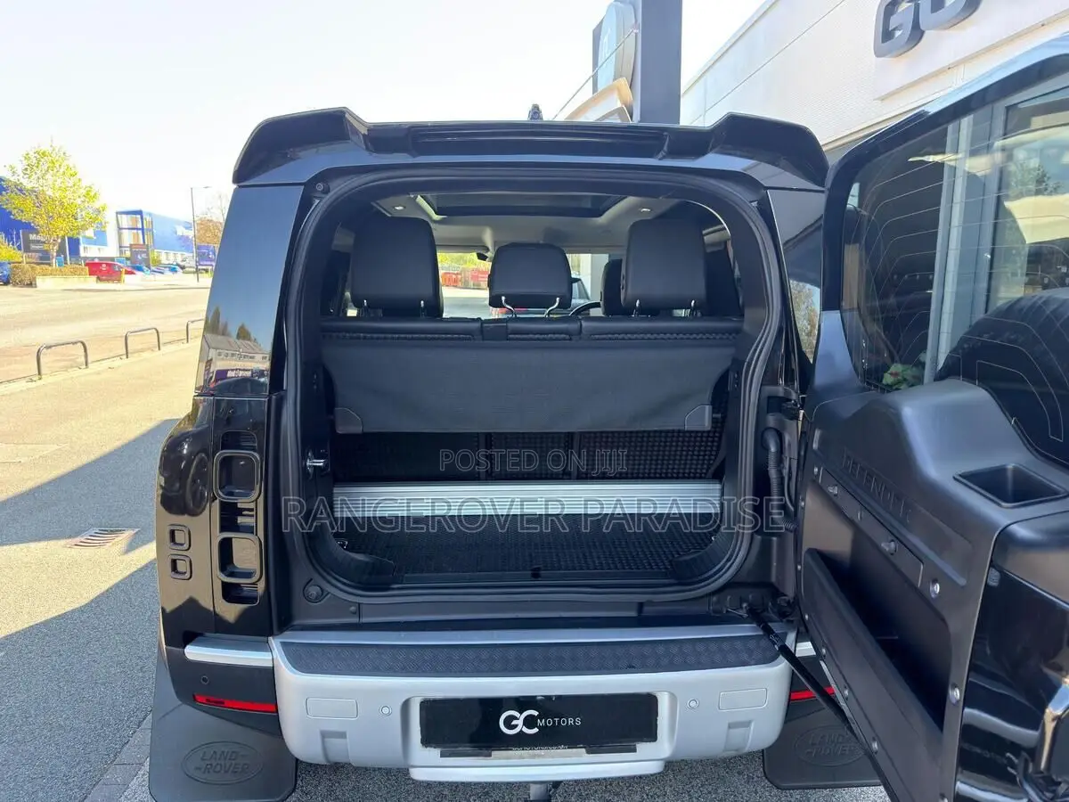 Land Rover Defender X-Dynamic HSE 2021 Black