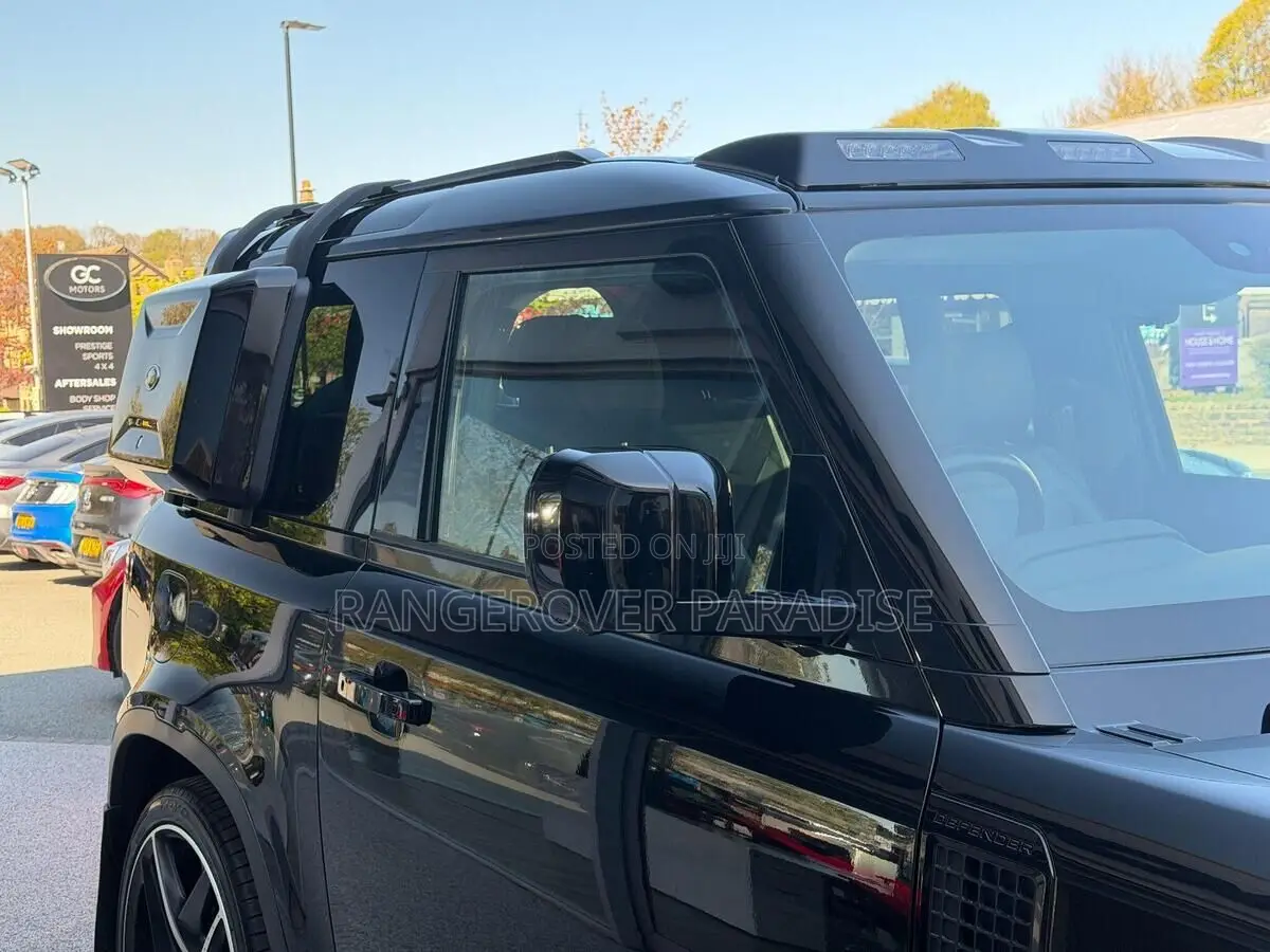 Land Rover Defender X-Dynamic HSE 2021 Black