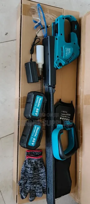 Cordless Hedge Trimmer