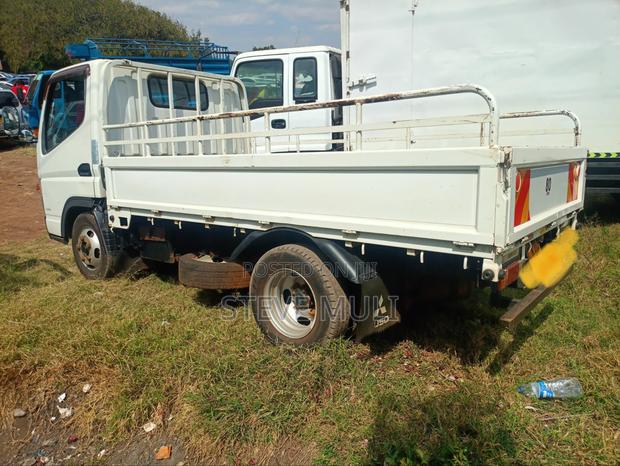 Mitsubishi Canter - thumbnail 5