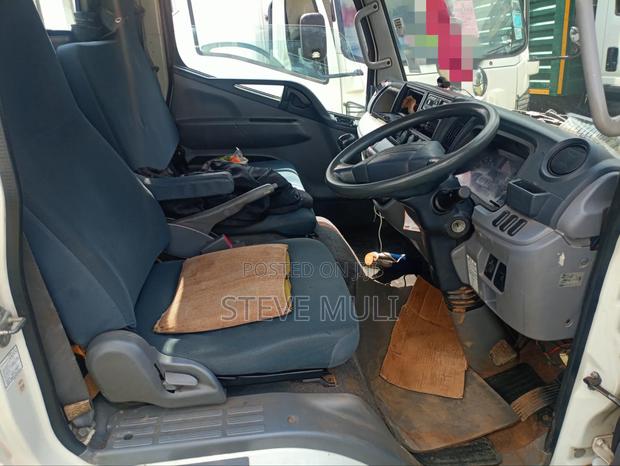 Mitsubishi Canter - thumbnail 7