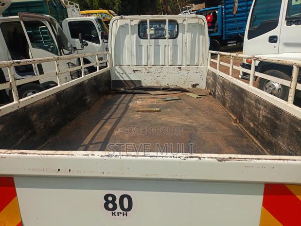 Mitsubishi Canter - thumbnail 9