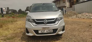 Nissan NV350 2017 Silver