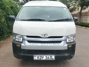 Toyota Grand HiAce 2016 White
