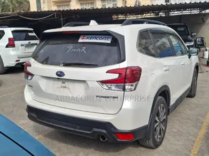 Subaru Forester 2017 White