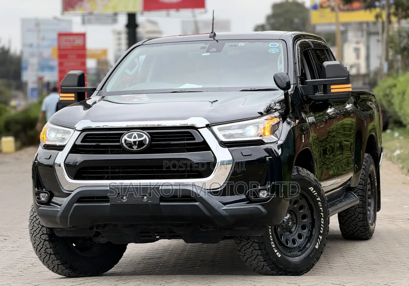 Toyota Hilux Revo Double Cab Deisel 2.4 RWD 2021 Black