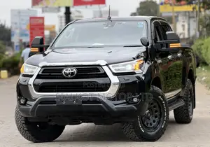Toyota Hilux Revo Double Cab Deisel 2.4 RWD 2021 Black