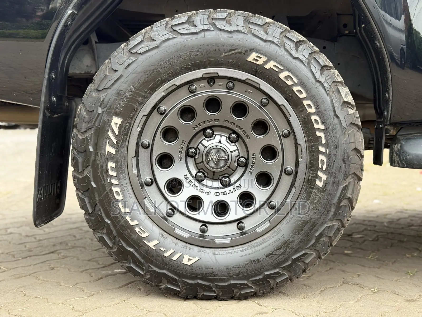 Toyota Hilux Revo Double Cab Deisel 2.4 RWD 2021 Black