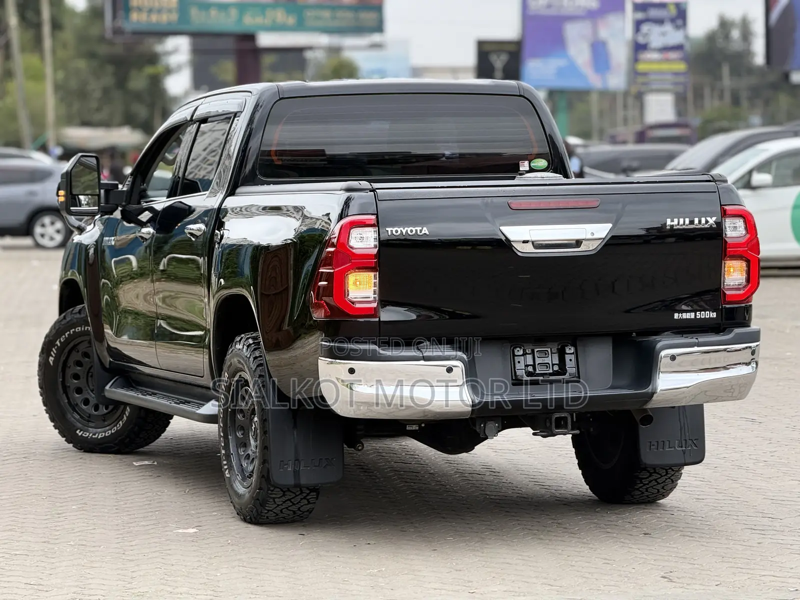 Toyota Hilux Revo Double Cab Deisel 2.4 RWD 2021 Black