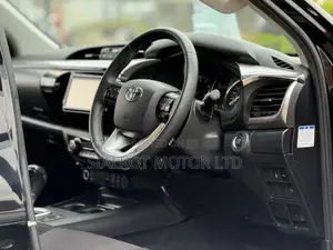 Toyota Hilux Revo Double Cab Deisel 2.4 RWD 2021 Black