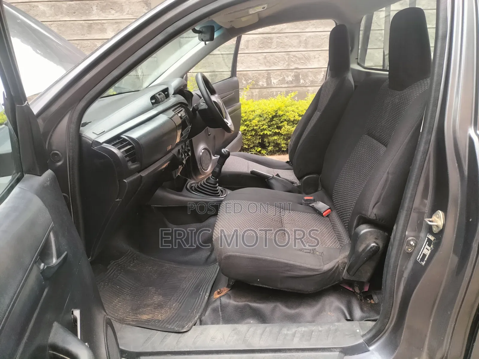 Toyota Hilux 2017 Matt Black