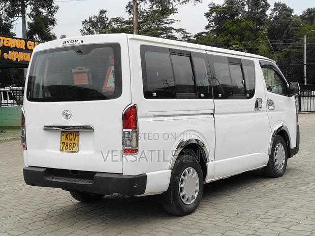 Toyota HiAce 2013 White - thumbnail 2
