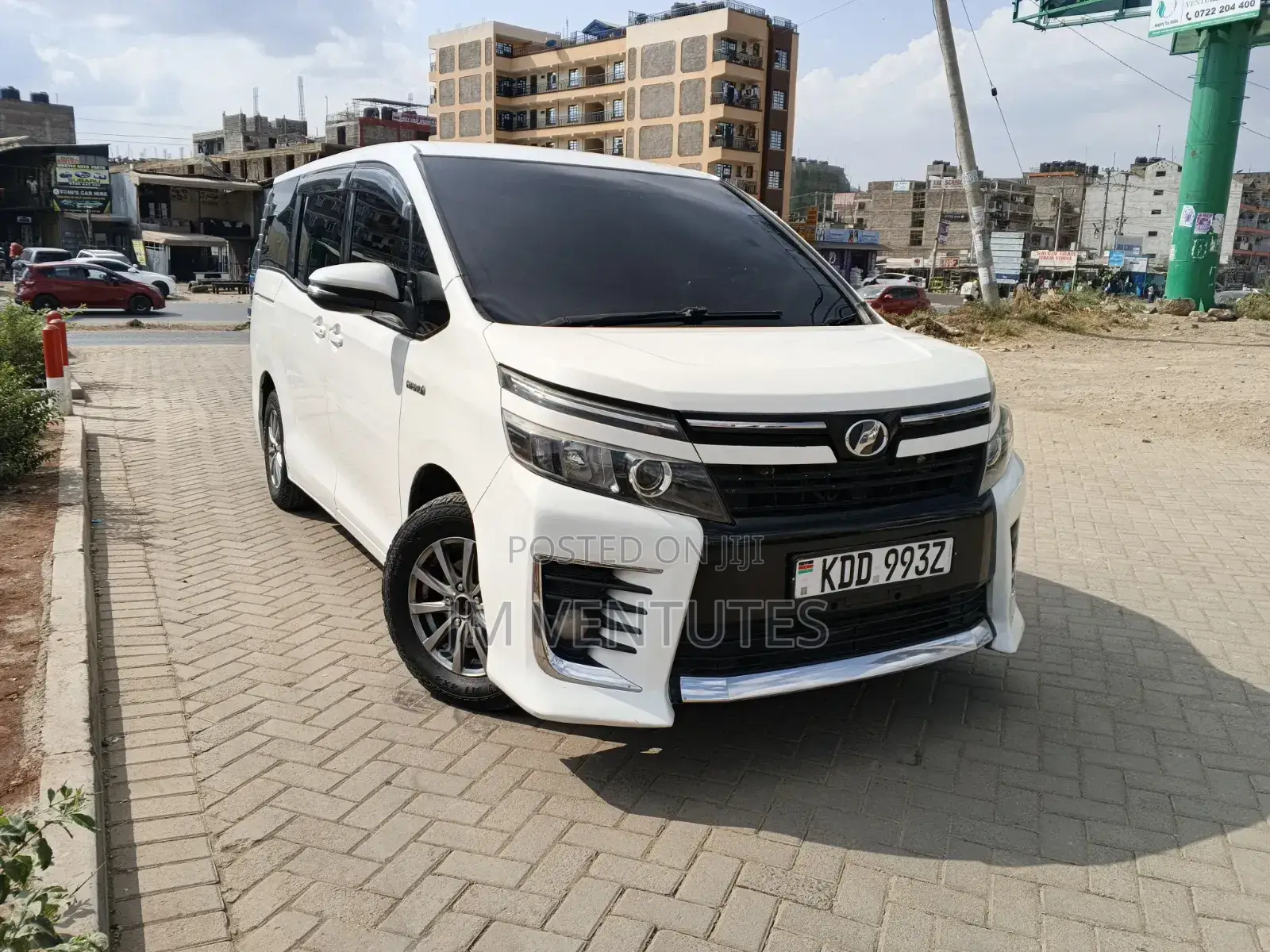 Toyota Voxy 2016 White