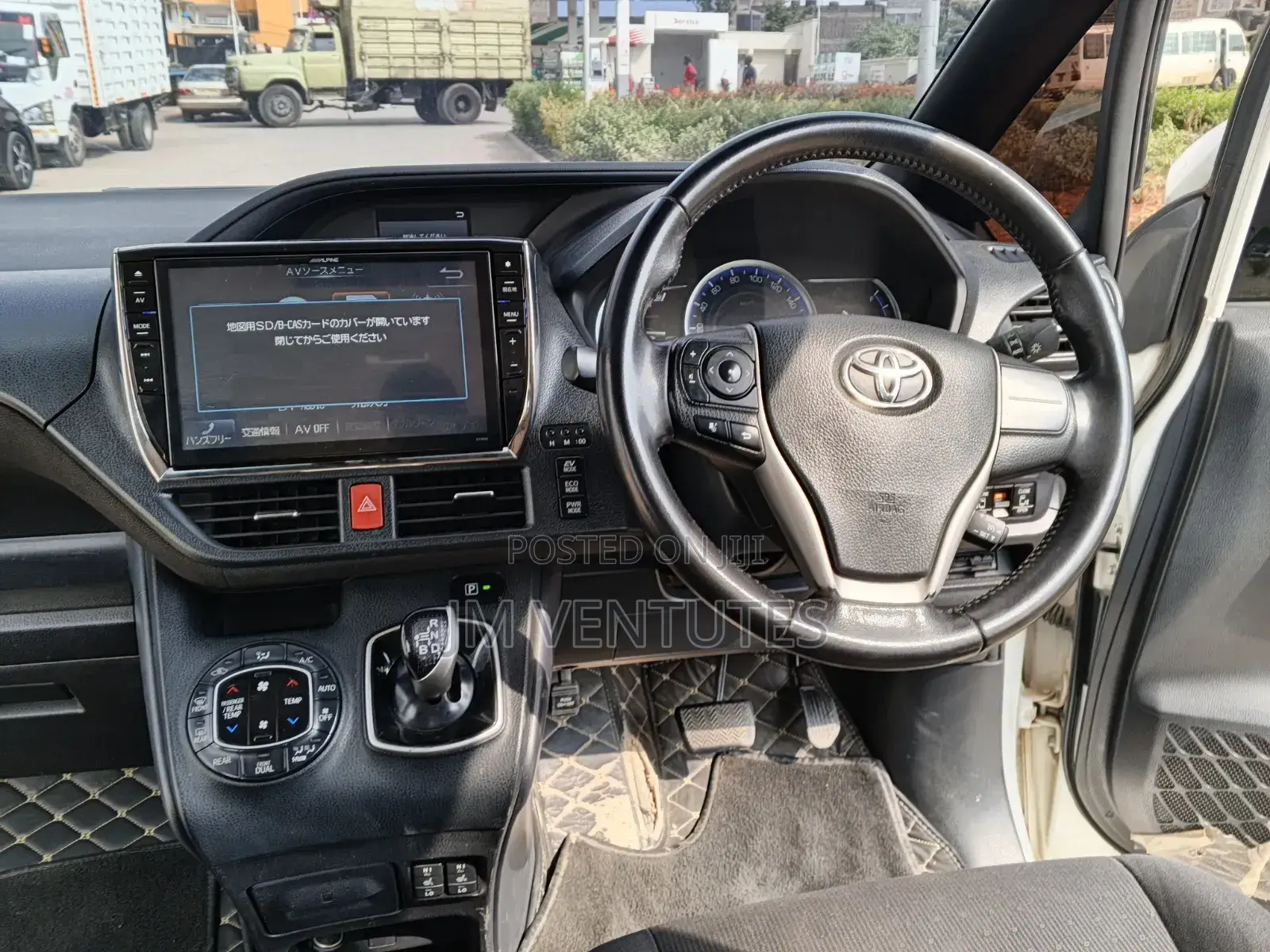 Toyota Voxy 2016 White
