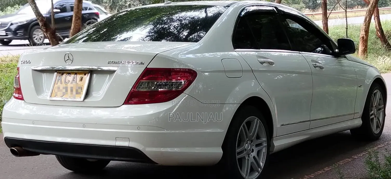Mercedes-Benz C200 2012 White