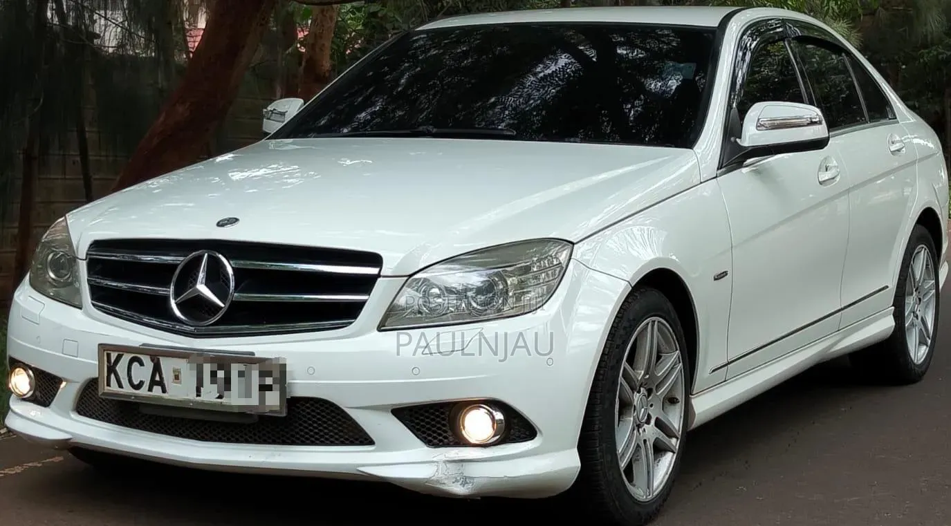 Mercedes-Benz C200 2012 White