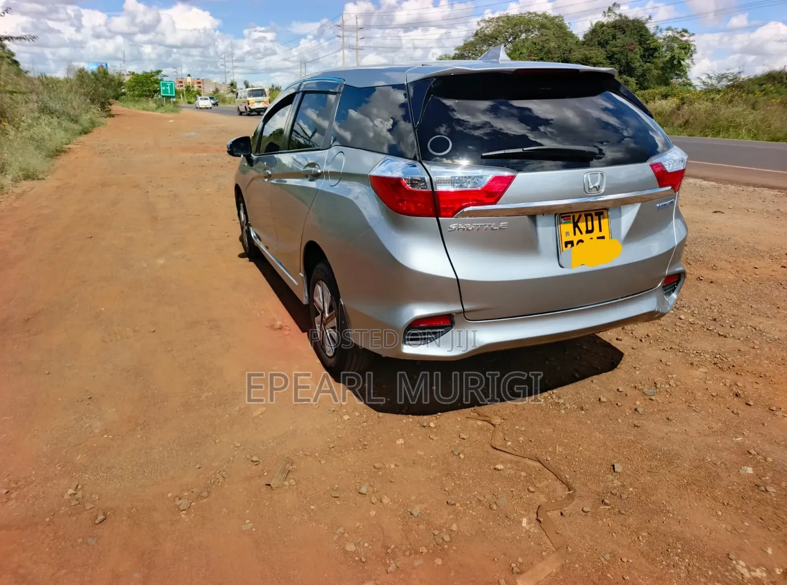 Honda Fit Shuttle 2018 Silver