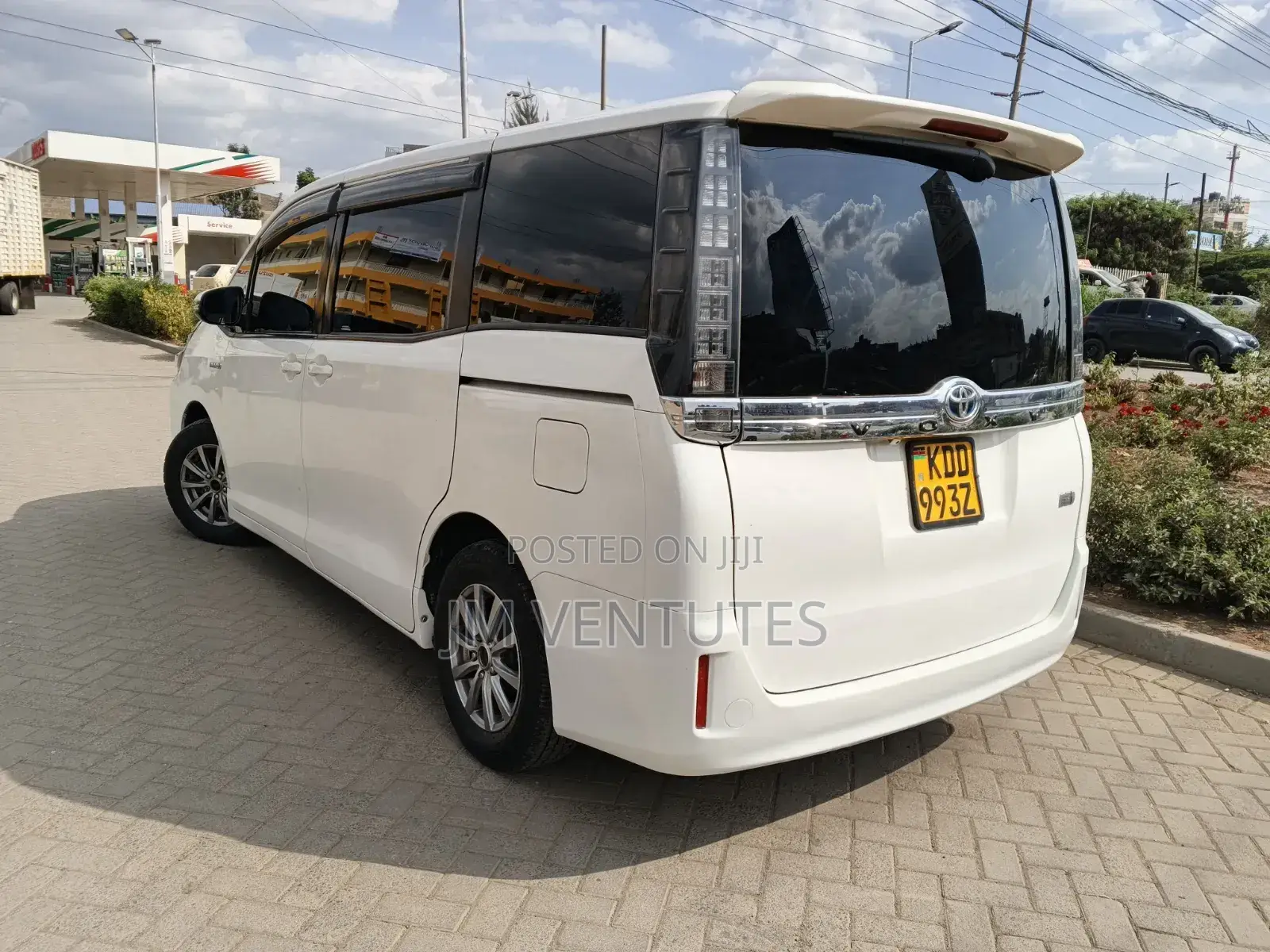 Toyota Voxy 2016 White