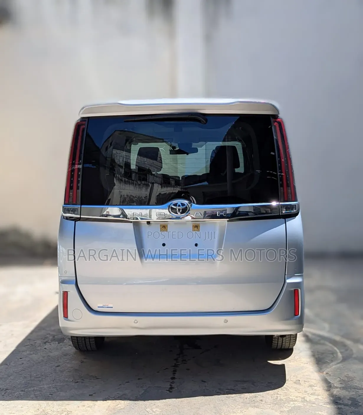Toyota Noah 2020 Silver