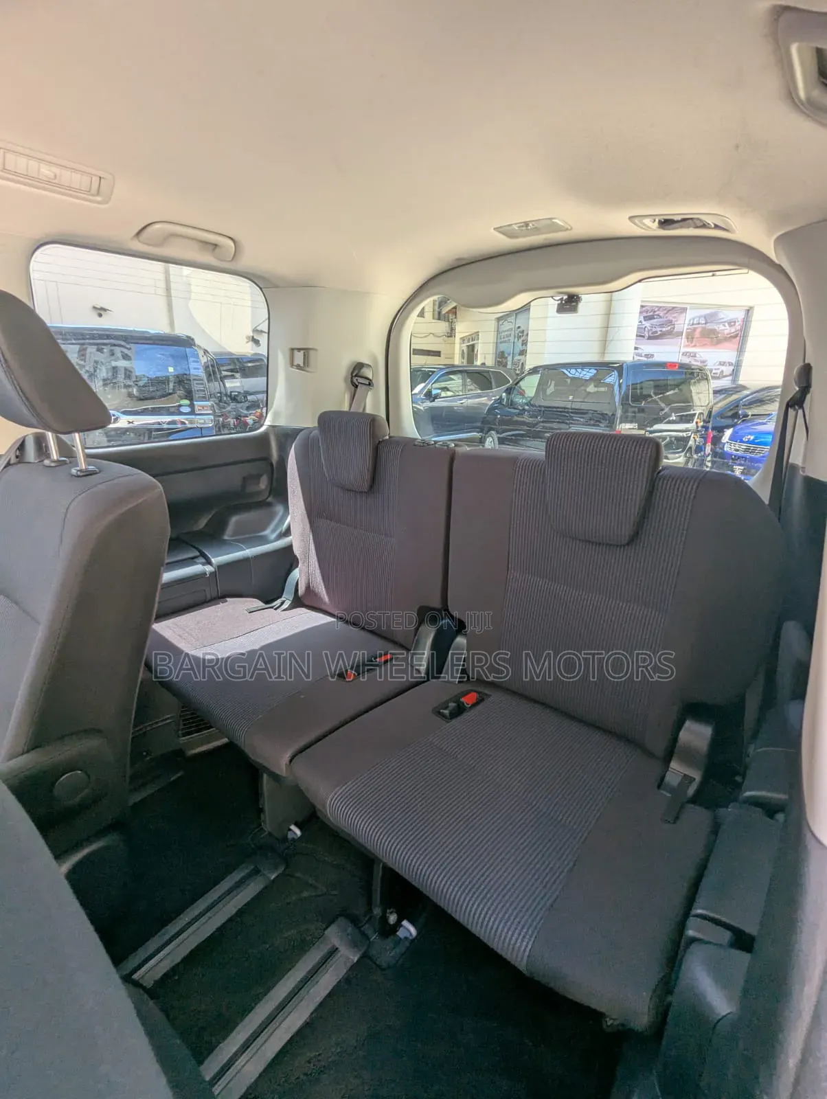 Toyota Noah 2020 Silver