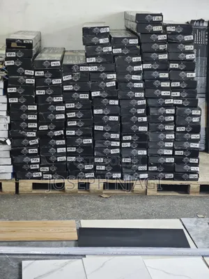 SPC Flooring/​Stone Plastic Composite Flooring