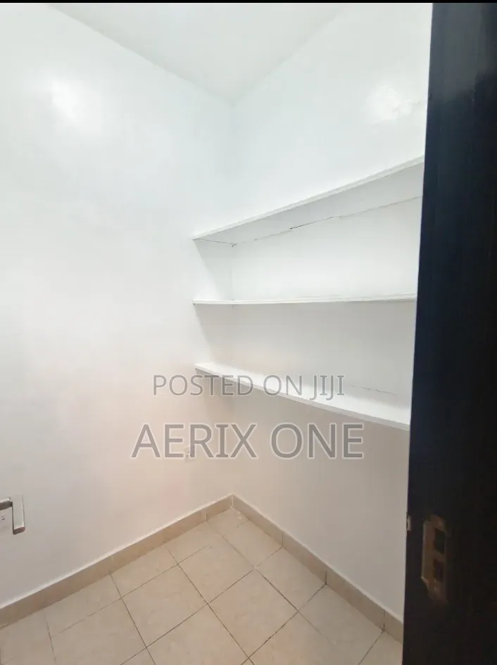 3bdrm Apartment in Jacaranda Gardens, Kahawa West for rent