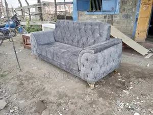 Grey Chester Seat