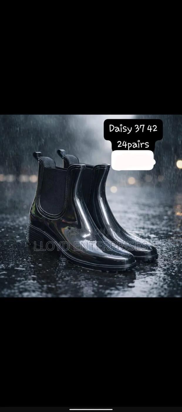 Beat the Rain Daisy Boots Size 37-42 - main view
