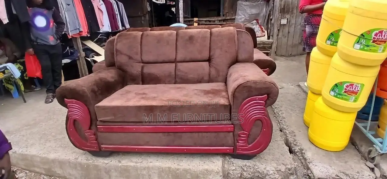 Table Brown D Seat