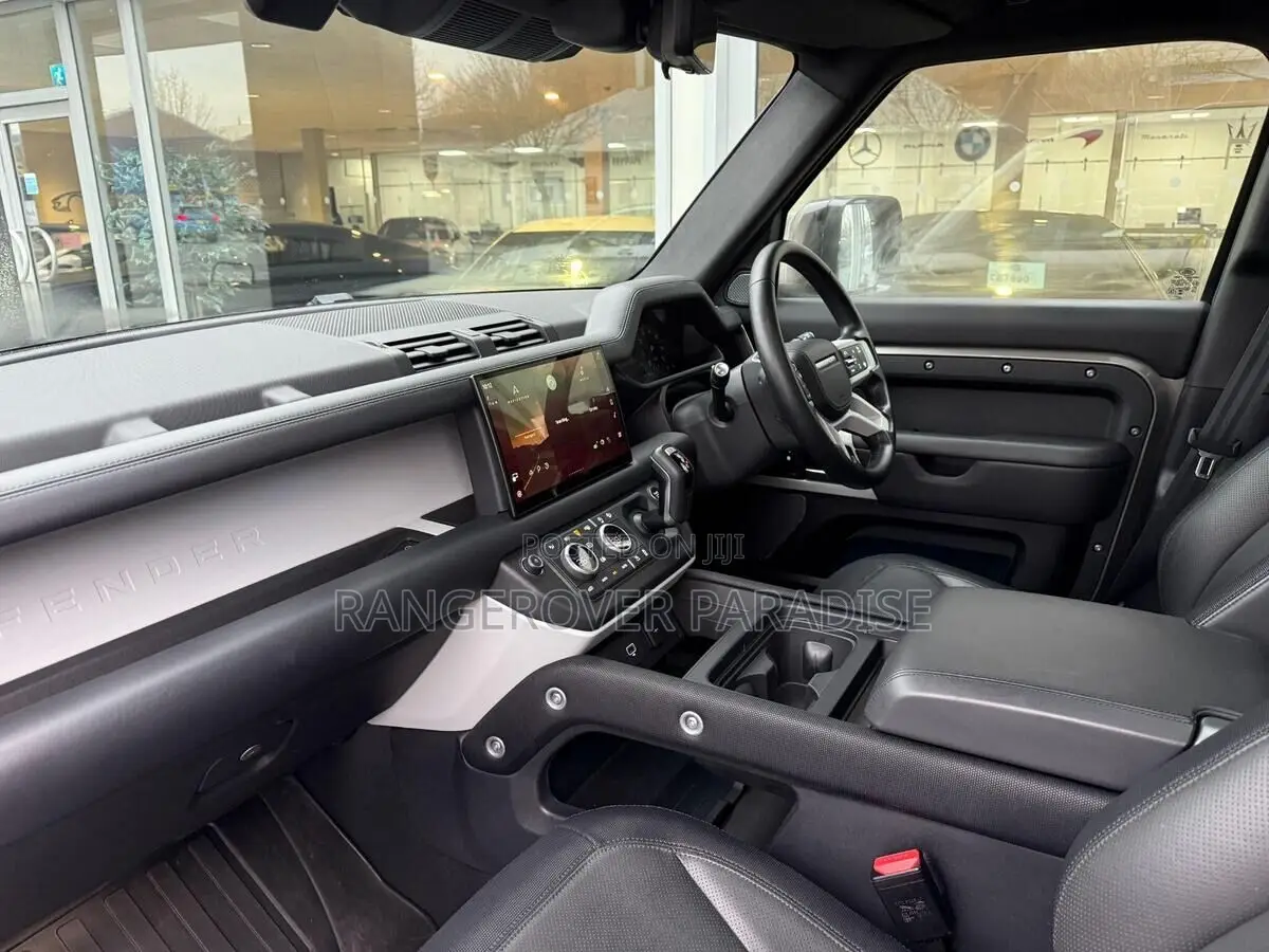 Land Rover Defender X-Dynamic SE 2023 Gray