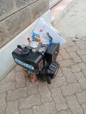 Powerful Mixer Engine 7hp