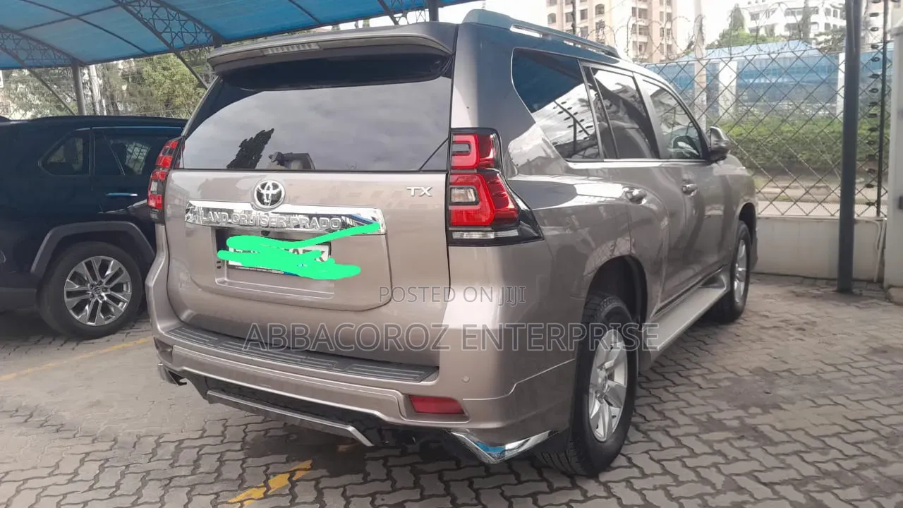 Toyota Land Cruiser Prado 2018 Gold