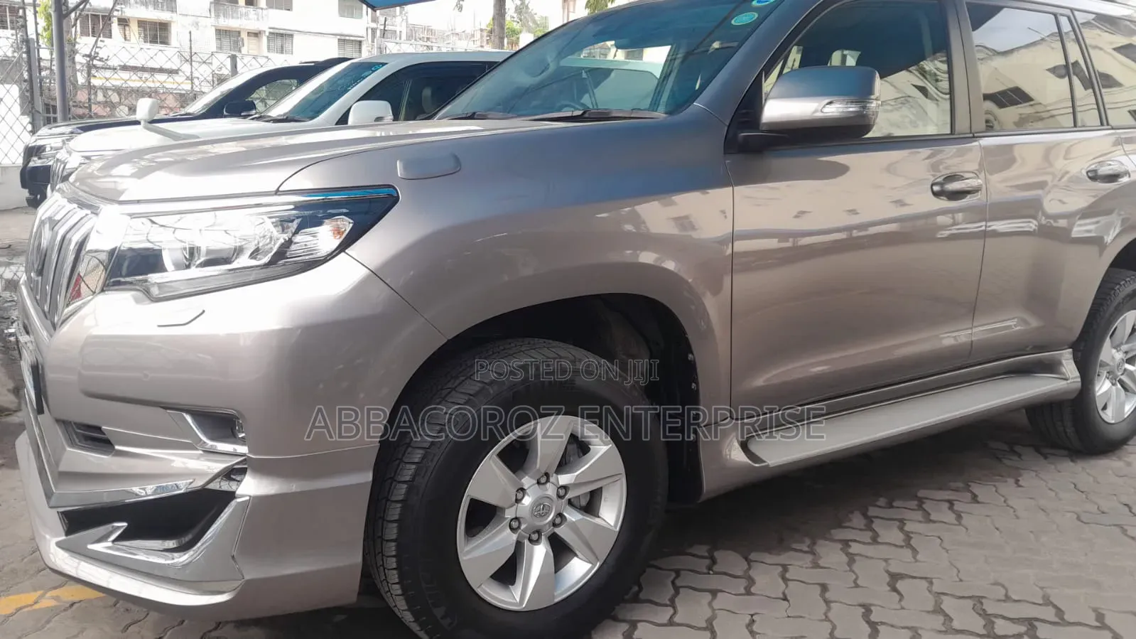 Toyota Land Cruiser Prado 2018 Gold