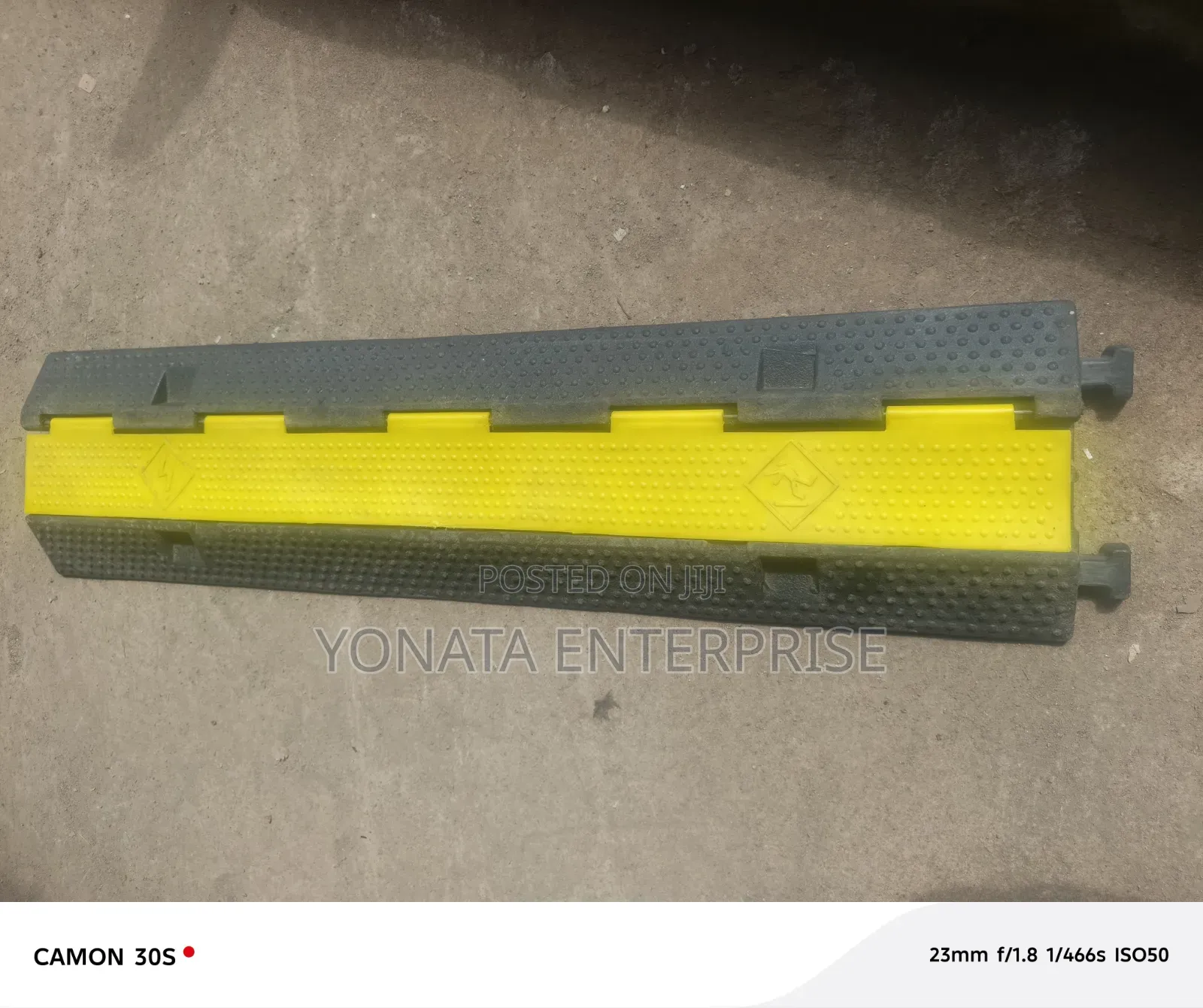 Commercial 2 Channels Rubber Cable Protectors
