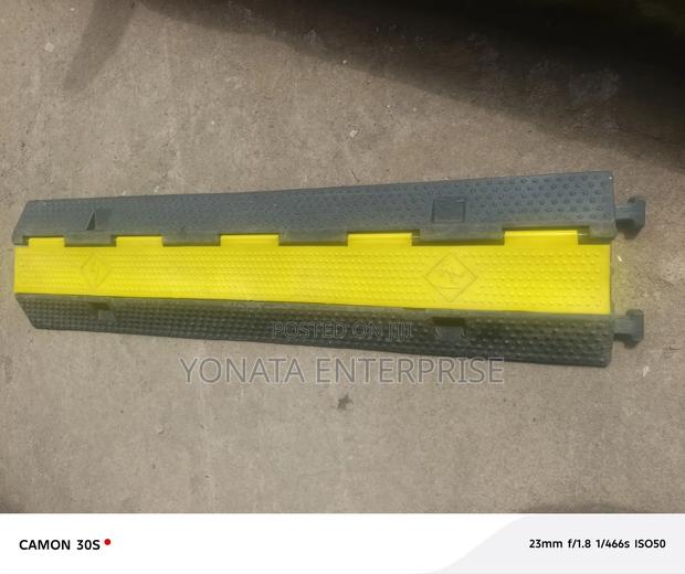 Commercial 2 Channels Rubber Cable Protectors