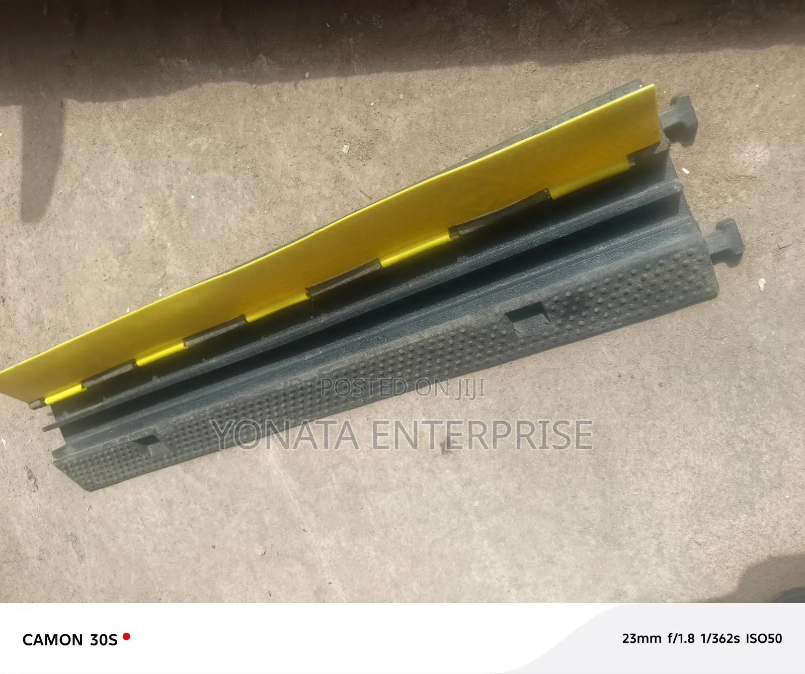 Commercial 2 Channels Rubber Cable Protectors
