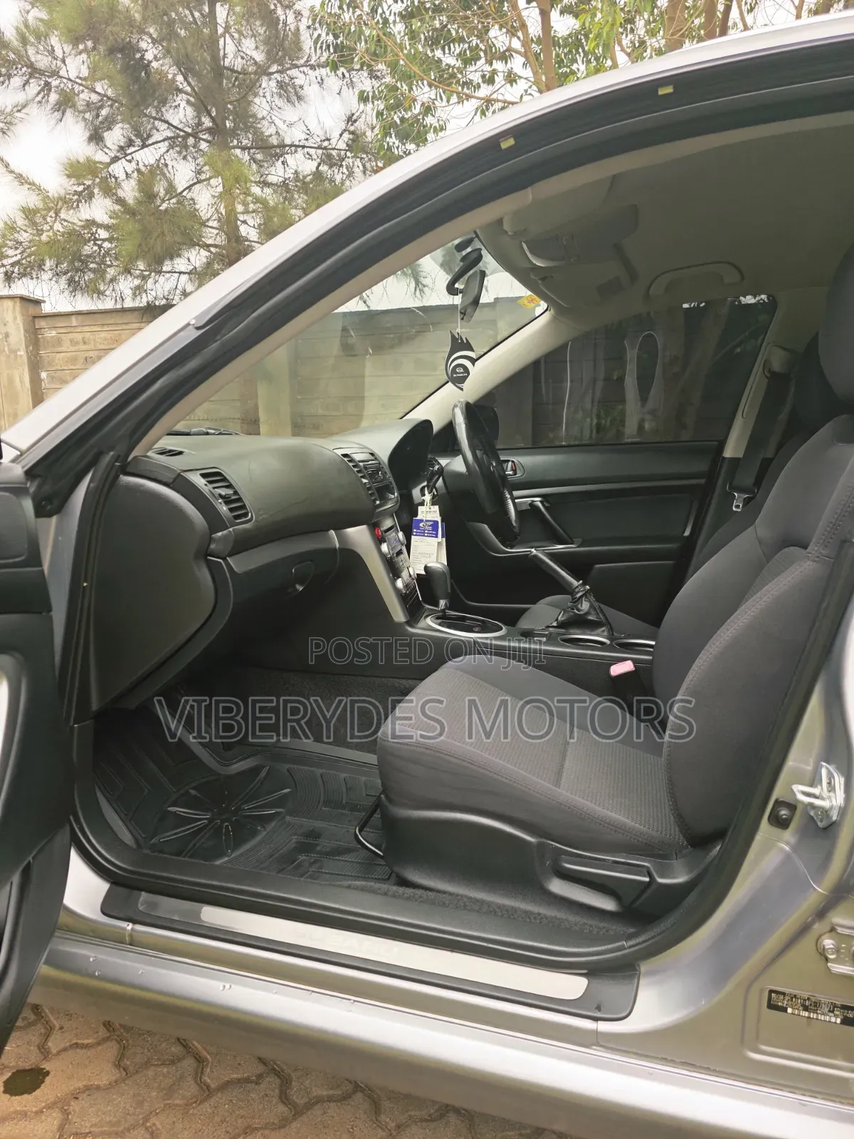 Subaru Legacy 2009 Silver