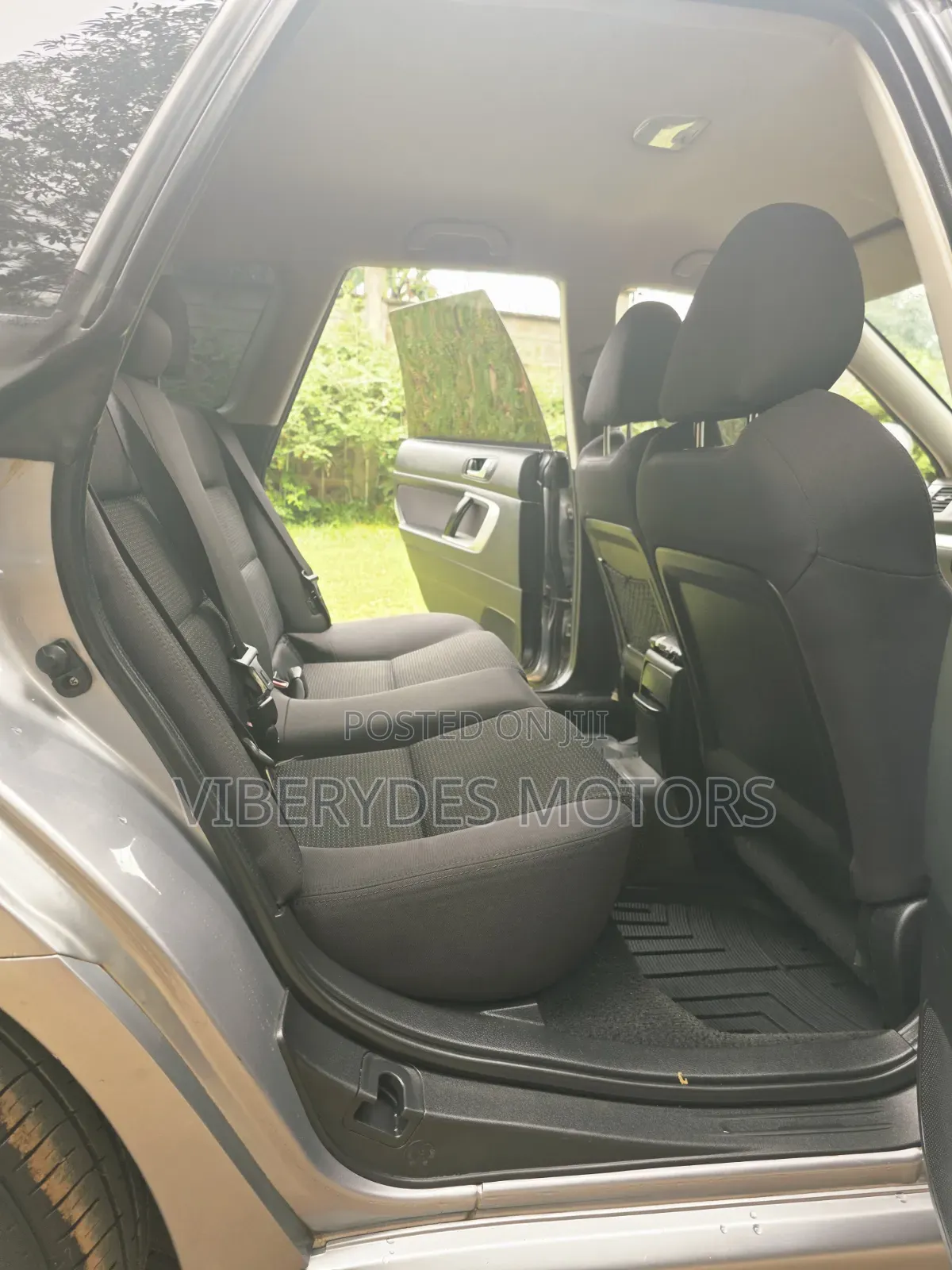 Subaru Legacy 2009 Silver