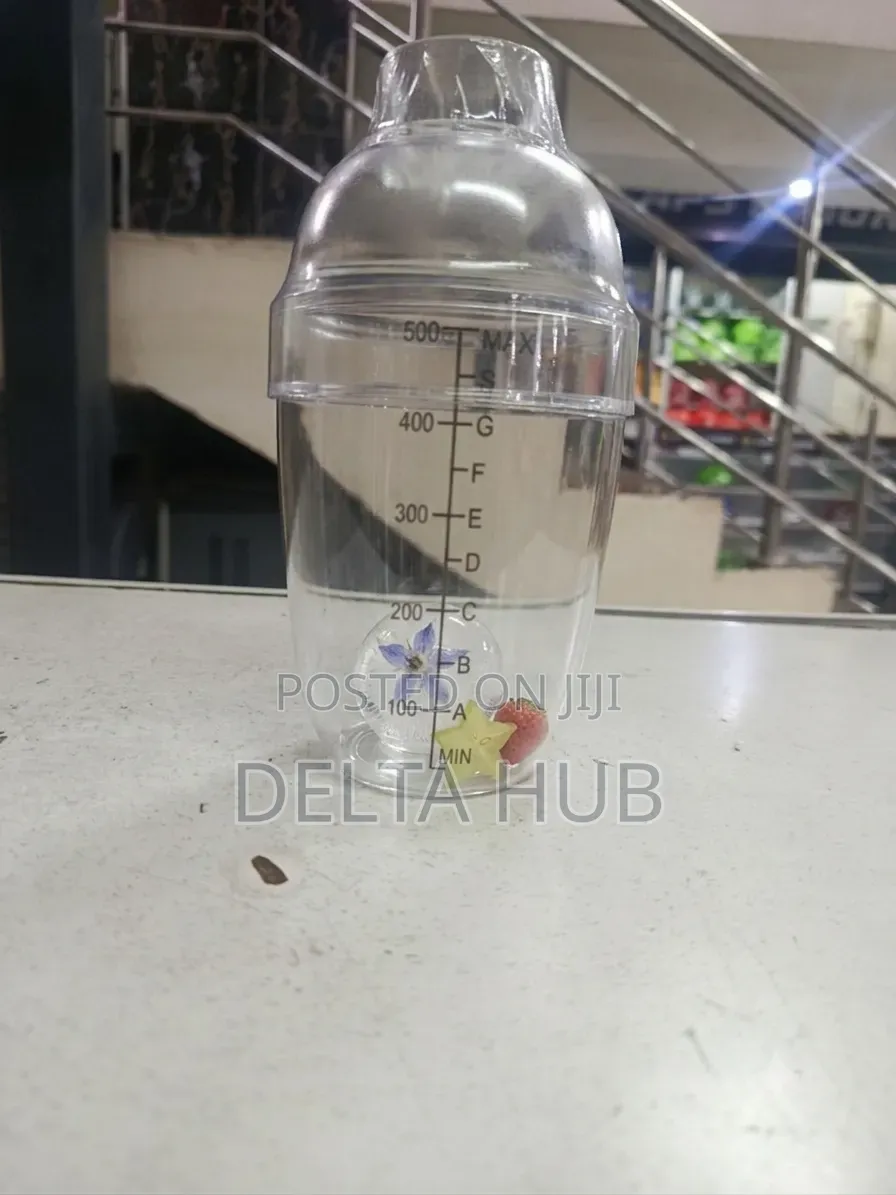 Cocktail Shaker Cup