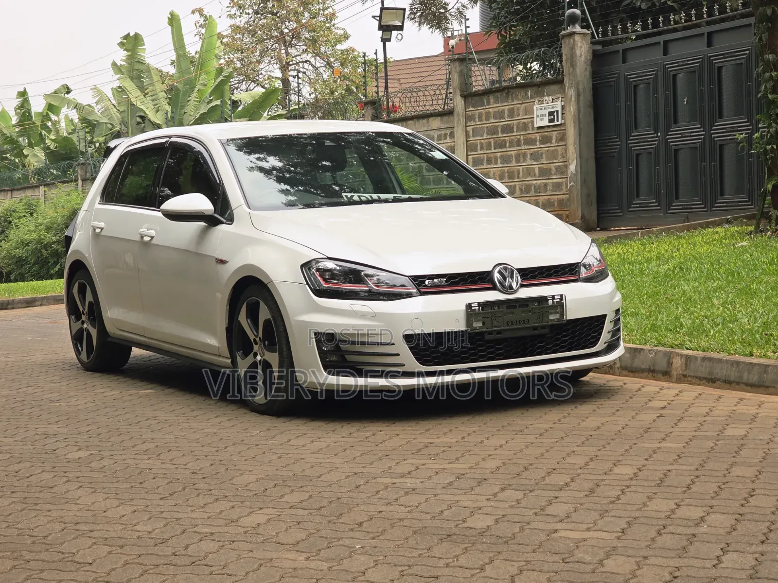 Volkswagen Golf GTI 2015 White