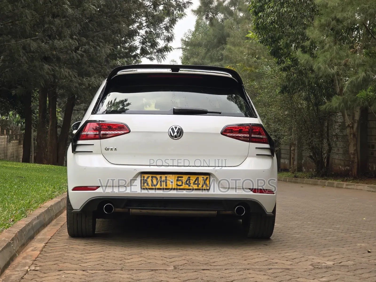 Volkswagen Golf GTI 2015 White