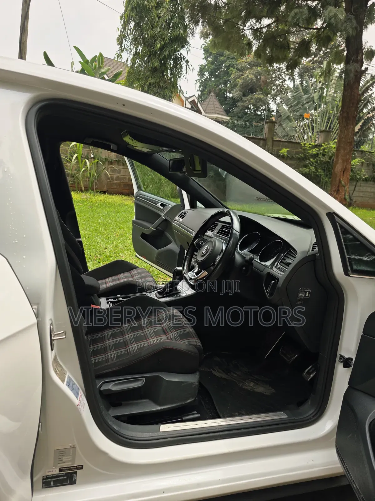 Volkswagen Golf GTI 2015 White
