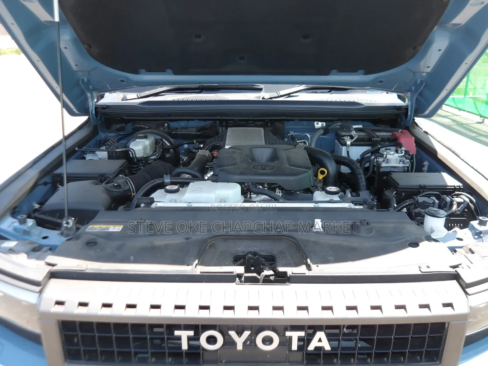 Toyota Land Cruiser Prado 2.8 2024 Blue