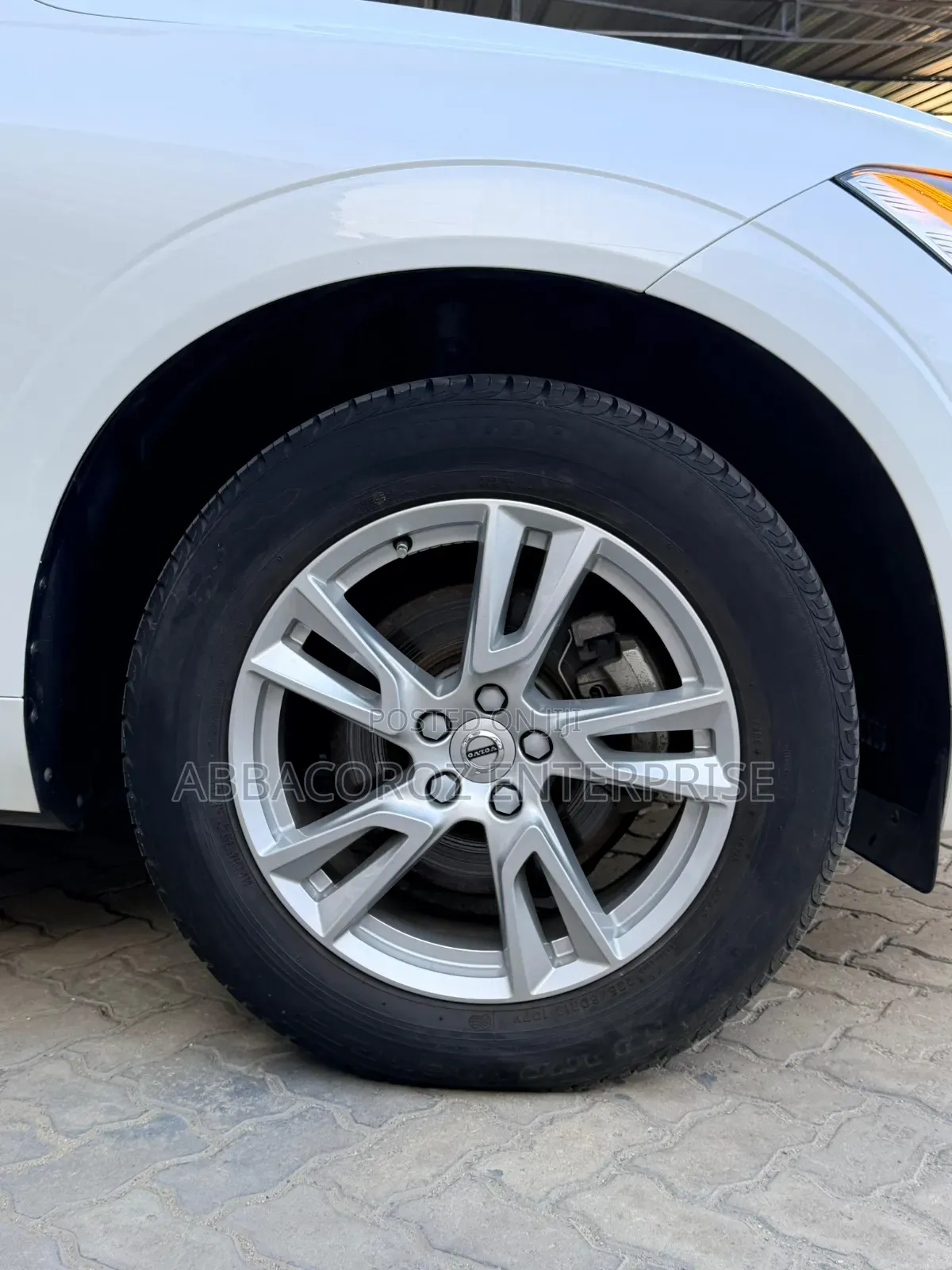 Volvo XC60 2019 White