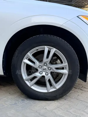 Volvo XC60 2019 White
