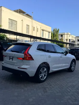 Volvo XC60 2019 White